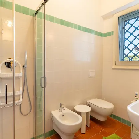 Quiet Oasis, Garden And Italian Charm *