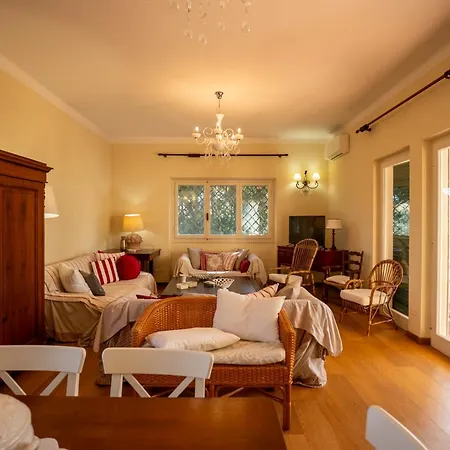 Quiet Oasis, Garden And Italian Charm Forte dei Marmi